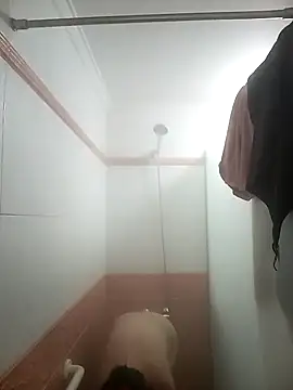 Seet Hanna online show from April 3, 4:49 pm