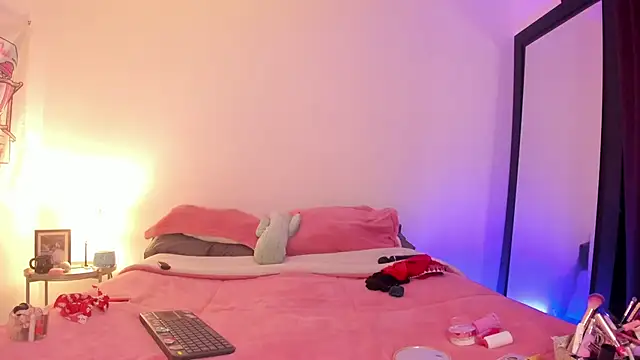 Alessamoth online show from March 18, 11:52 pm