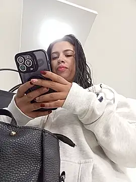 Snapshot of Nathaly_12 chatting on June 25, 1:26 pm Nathaly 12 online show from June 25, 1:26 pm