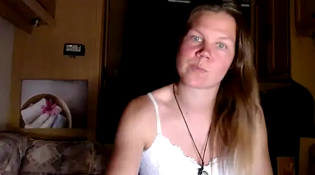 Snapshot of CallMeMaria chatting on December 26, 7:16 pm CallMeMaria online show from December 26, 7:16 pm