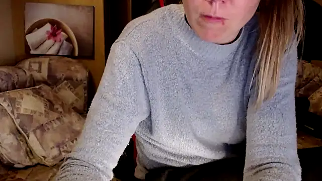 Snapshot of CallMeMaria chatting on January 9, 8:44 pm CallMeMaria online show from January 9, 8:44 pm