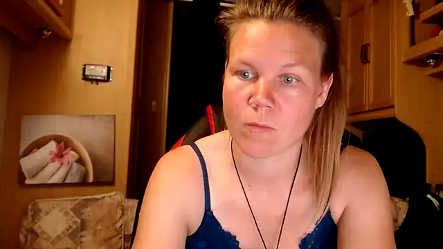 Snapshot of CallMeMaria chatting on January 12, 9:08 pm CallMeMaria online show from January 12, 9:08 pm