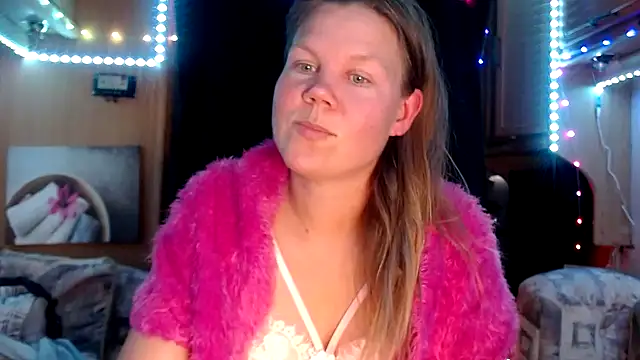 Snapshot of CallMeMaria chatting on January 30, 4:45 pm CallMeMaria online show from January 30, 4:45 pm