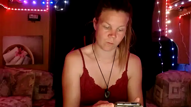 Snapshot of CallMeMaria chatting on January 31, 7:29 pm CallMeMaria online show from January 31, 7:29 pm