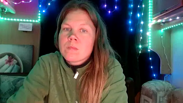 Snapshot of CallMeMaria chatting on February 7, 6:13 pm CallMeMaria online show from February 7, 6:13 pm