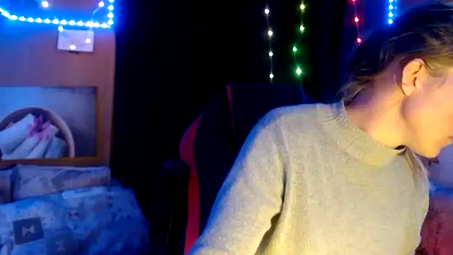 Snapshot of CallMeMaria chatting on February 9, 7:19 pm CallMeMaria online show from February 9, 7:19 pm