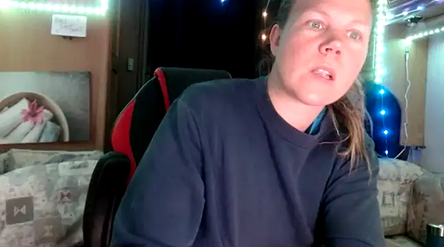 Snapshot of CallMeMaria chatting on February 11, 10:59 am CallMeMaria online show from February 11, 10:59 am