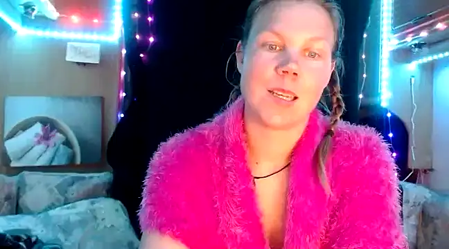 Snapshot of CallMeMaria chatting on February 11, 7:16 pm CallMeMaria online show from February 11, 7:16 pm