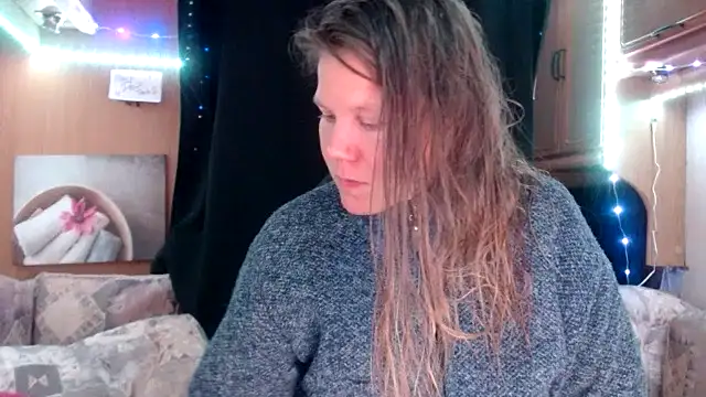 Snapshot of CallMeMaria chatting on February 12, 3:49 pm CallMeMaria online show from February 12, 3:49 pm