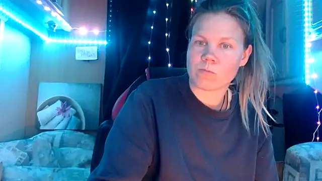 Snapshot of CallMeMaria chatting on March 2, 9:32 pm CallMeMaria online show from March 2, 9:32 pm