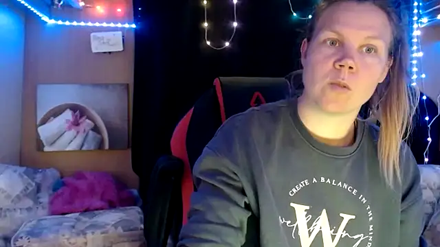 Snapshot of CallMeMaria chatting on March 5, 1:28 pm CallMeMaria online show from March 5, 1:28 pm