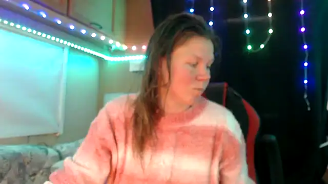 Snapshot of CallMeMaria chatting on March 18, 2:04 pm CallMeMaria online show from March 18, 2:04 pm