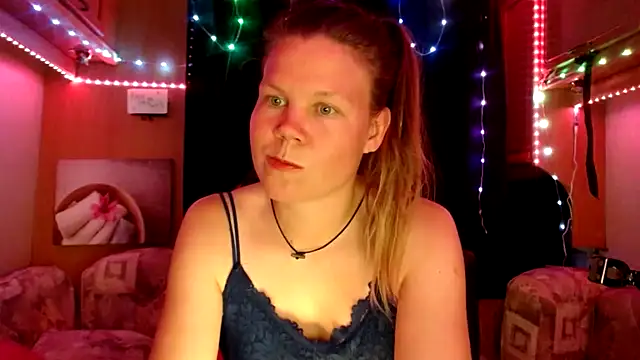 Snapshot of CallMeMaria chatting on March 21, 9:12 pm CallMeMaria online show from March 21, 9:12 pm