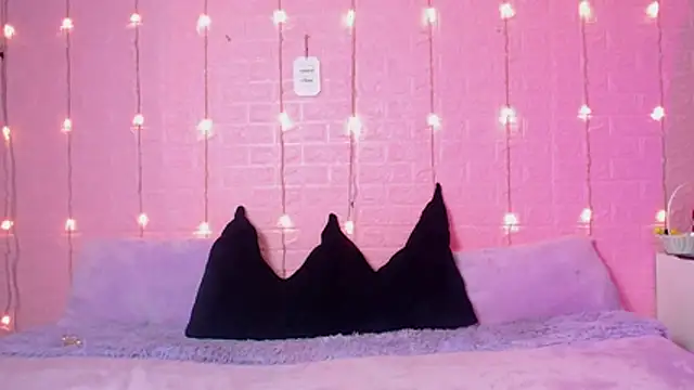 wet valery online show from February 27, 9:04 pm