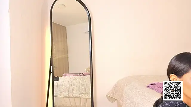 sweetlittlevenus online show from October 5, 7:56 pm