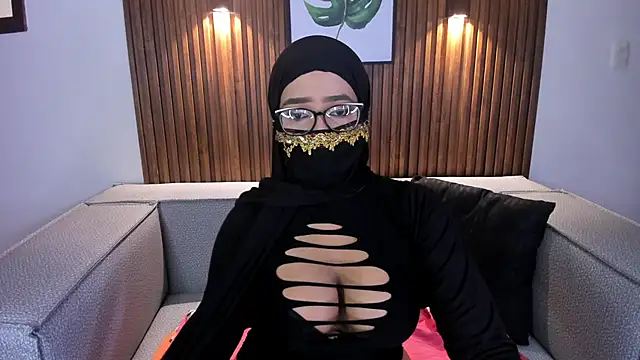 Snapshot of Sasha_Anaan chatting on March 17, 8:51 am Sasha Anaan online show from March 17, 8:51 am