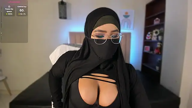 Snapshot of Sasha_Anaan chatting on October 23, 8:24 am Sasha Anaan online show from October 23, 8:24 am