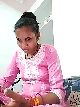 Snapshot of Hotty-Nidhi chatting on March 10, 9:43 am Hotty-Nidhi online show from March 10, 9:43 am