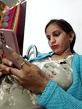 Hotty-Nidhi online show from February 9, 3:27 pm
