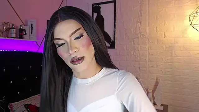 agatha rodriguez online show from January 7, 1:46 pm