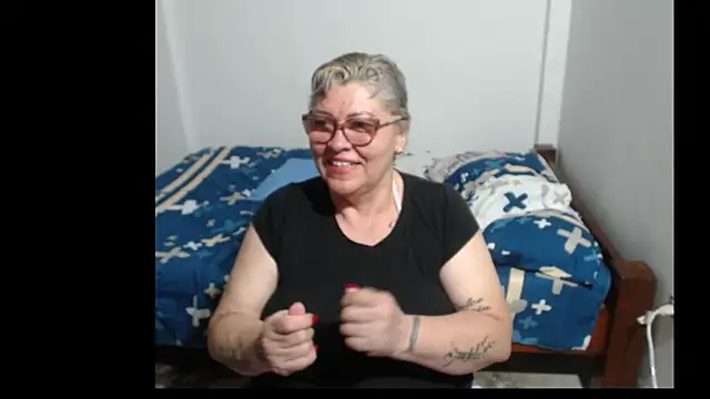 Olgahunder online show from February 22, 8:40 pm