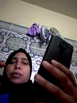 Snapshot of lIiiliyasxy chatting on March 11, 10:31 pm lIiiliyasxy online show from March 11, 10:31 pm