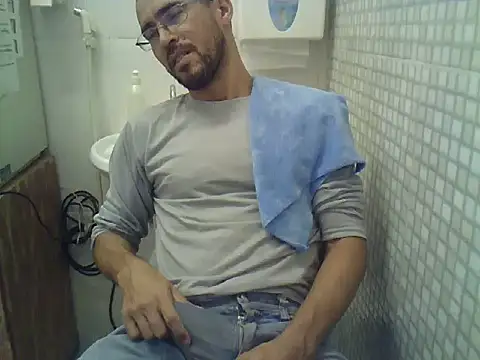 Snapshot of pdasgyn chatting on September 19, 1:34 pm pdasgyn online show from September 19, 1:34 pm