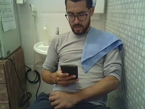 Snapshot of pdasgyn chatting on October 9, 2:48 pm pdasgyn online show from October 9, 2:48 pm