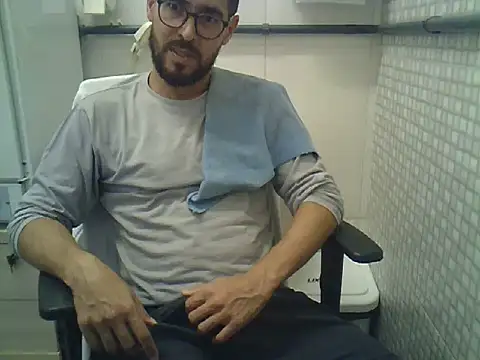 Snapshot of pdasgyn chatting on July 8, 6:56 pm pdasgyn online show from July 8, 6:56 pm