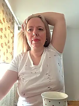 Irina3718 online show from March 28, 7:30 am