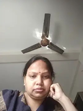 Snapshot of Arohi35 chatting on February 10, 4:27 am Arohi35 online show from February 10, 4:27 am