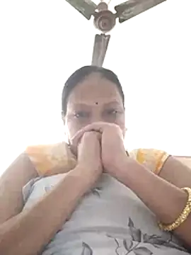 Snapshot of Arohi35 chatting on February 20, 1:33 pm Arohi35 online show from February 20, 1:33 pm