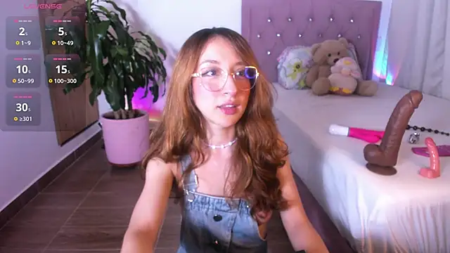 catalina uwu online show from May 22, 10:59 pm