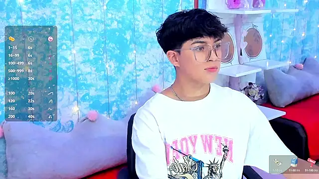 Snapshot of Sam_Daves chatting on October 7, 10:51 pm Sam Daves online show from October 7, 10:51 pm