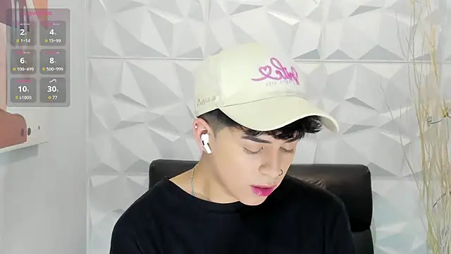 Snapshot of Sam_Daves chatting on February 13, 12:56 pm Sam Daves online show from February 13, 12:56 pm