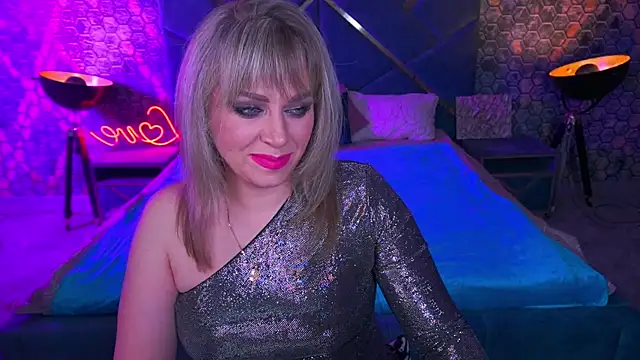 CandyLadyyy online show from February 7, 9:51 pm