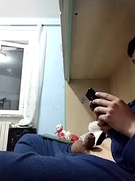 Francescodicristina44 online show from April 8, 9:37 pm