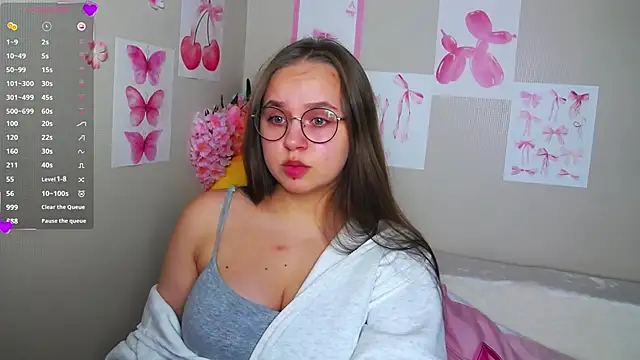 Lilysweet13 online show from September 26, 9:57 am