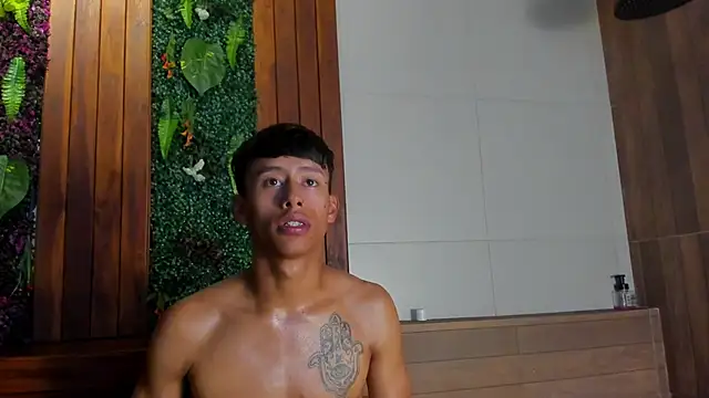 Snapshot of labrinthteasing chatting on March 19, 2:27 am labrinthteasing online show from March 19, 2:27 am