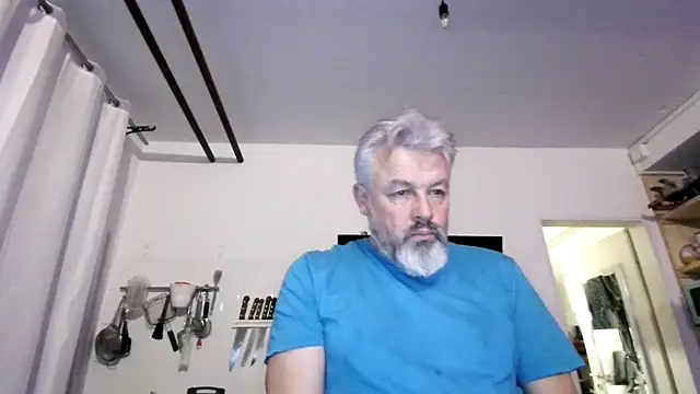 Berg Boy online show from February 6, 5:49 pm