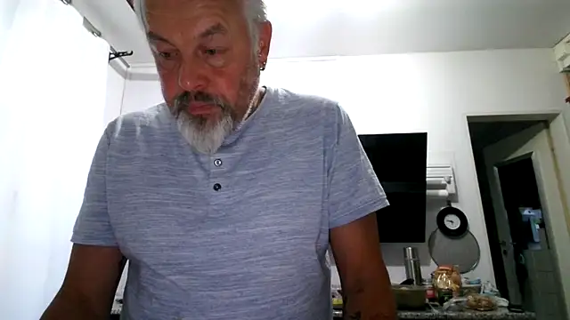 Berg Boy online show from May 27, 3:47 am
