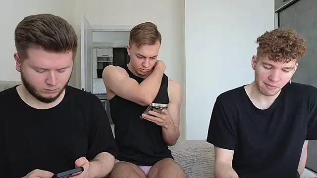 Snapshot of boys_sobolisha chatting on May 9, 8:30 am boys sobolisha online show from May 9, 8:30 am