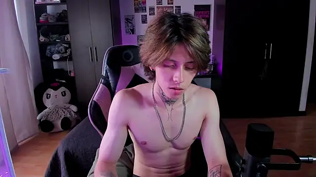 xIce Boy online show from April 3, 9:46 pm