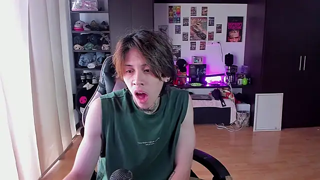 xIce Boy online show from April 16, 4:30 pm