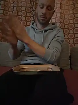 svenpfeifer online show from November 23, 2:06 pm