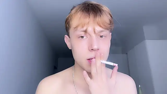 Snapshot of SlavaIsHere chatting on March 14, 4:10 am SlavaIsHere online show from March 14, 4:10 am