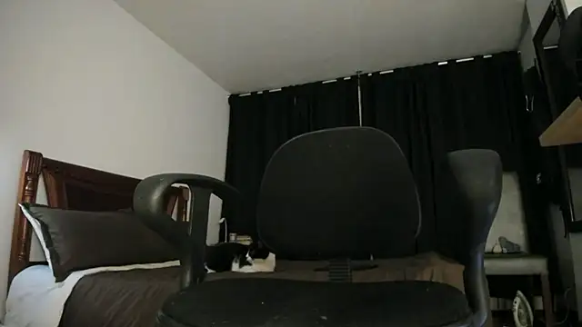 Hat girl online show from January 15, 4:06 am