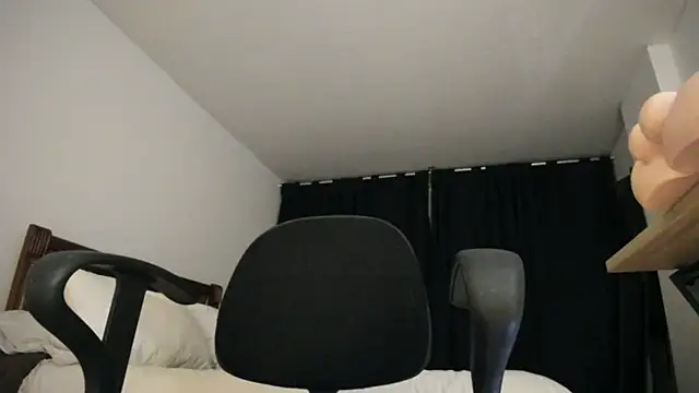 Hat girl online show from February 21, 3:18 am