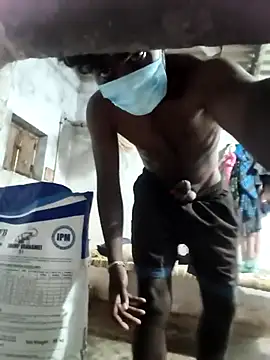 Snapshot of PolarFriend0 chatting on February 15, 5:04 am PolarFriend0 online show from February 15, 5:04 am