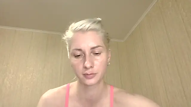 Snapshot of _Black-Panther_ chatting on July 10, 5:59 pm Black-Panther online show from July 10, 5:59 pm